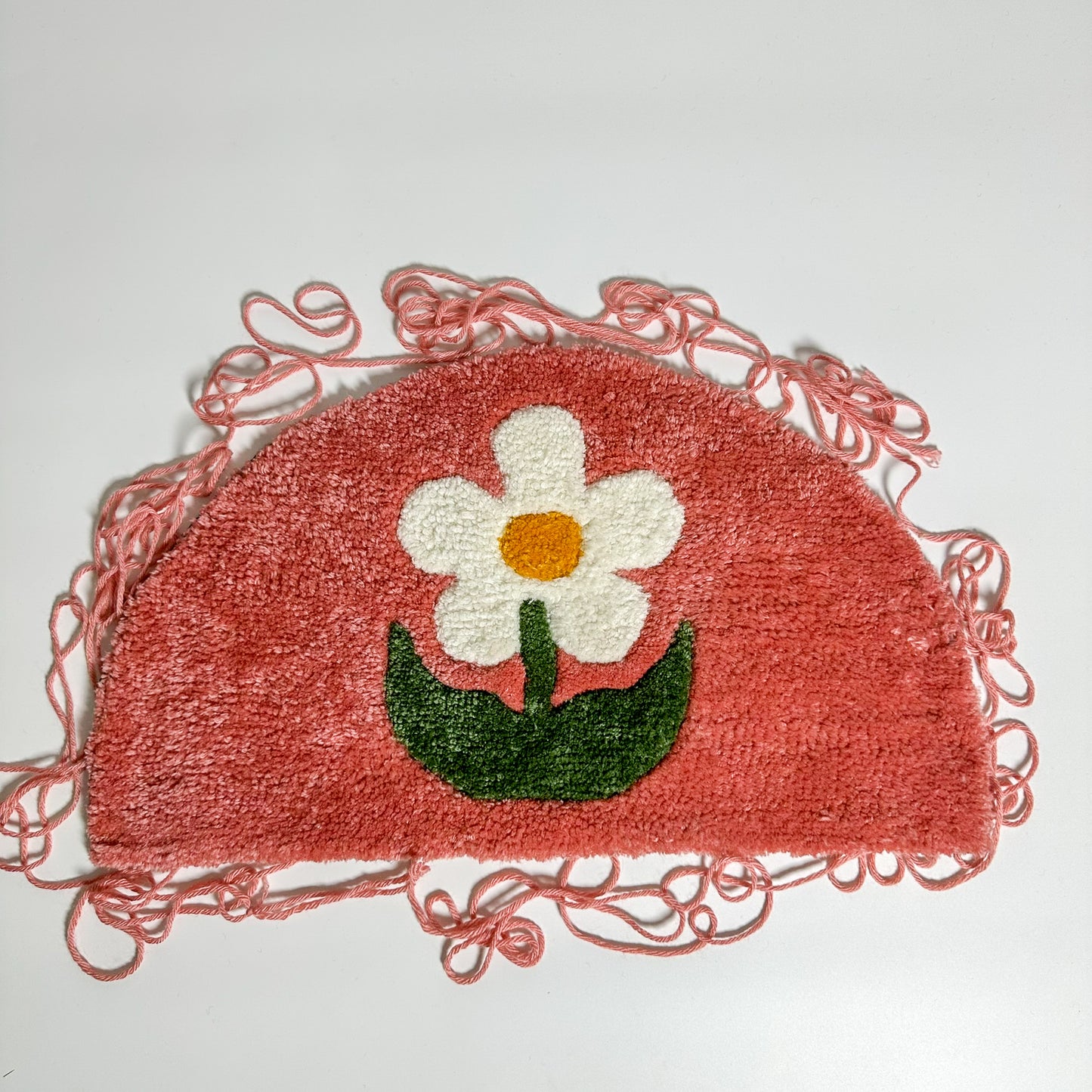Pink Daisy Patterned Tufted Rug