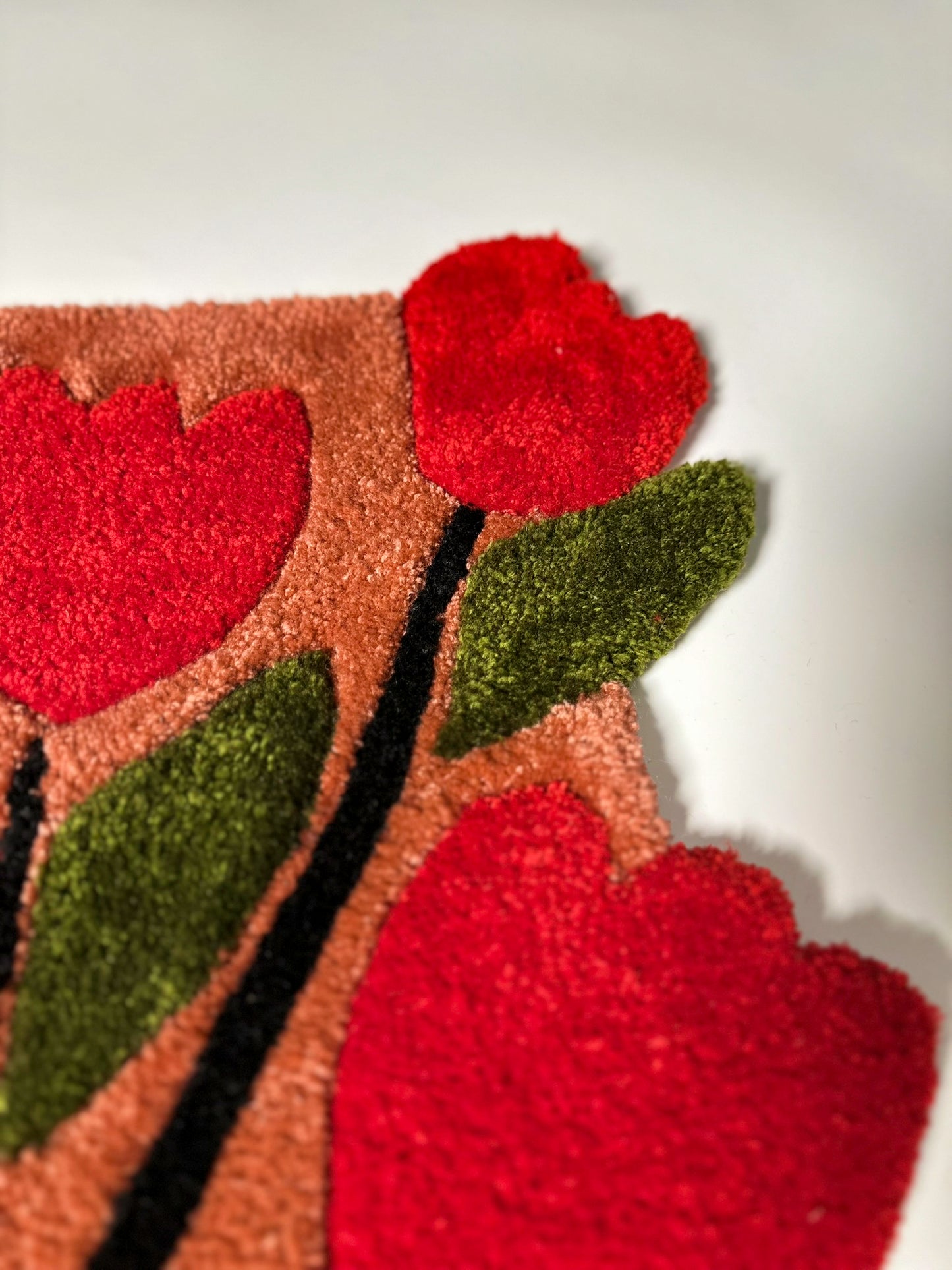Cümbüş-i Lale Tulip Patterned Handmade Tufting Rug, Doormat