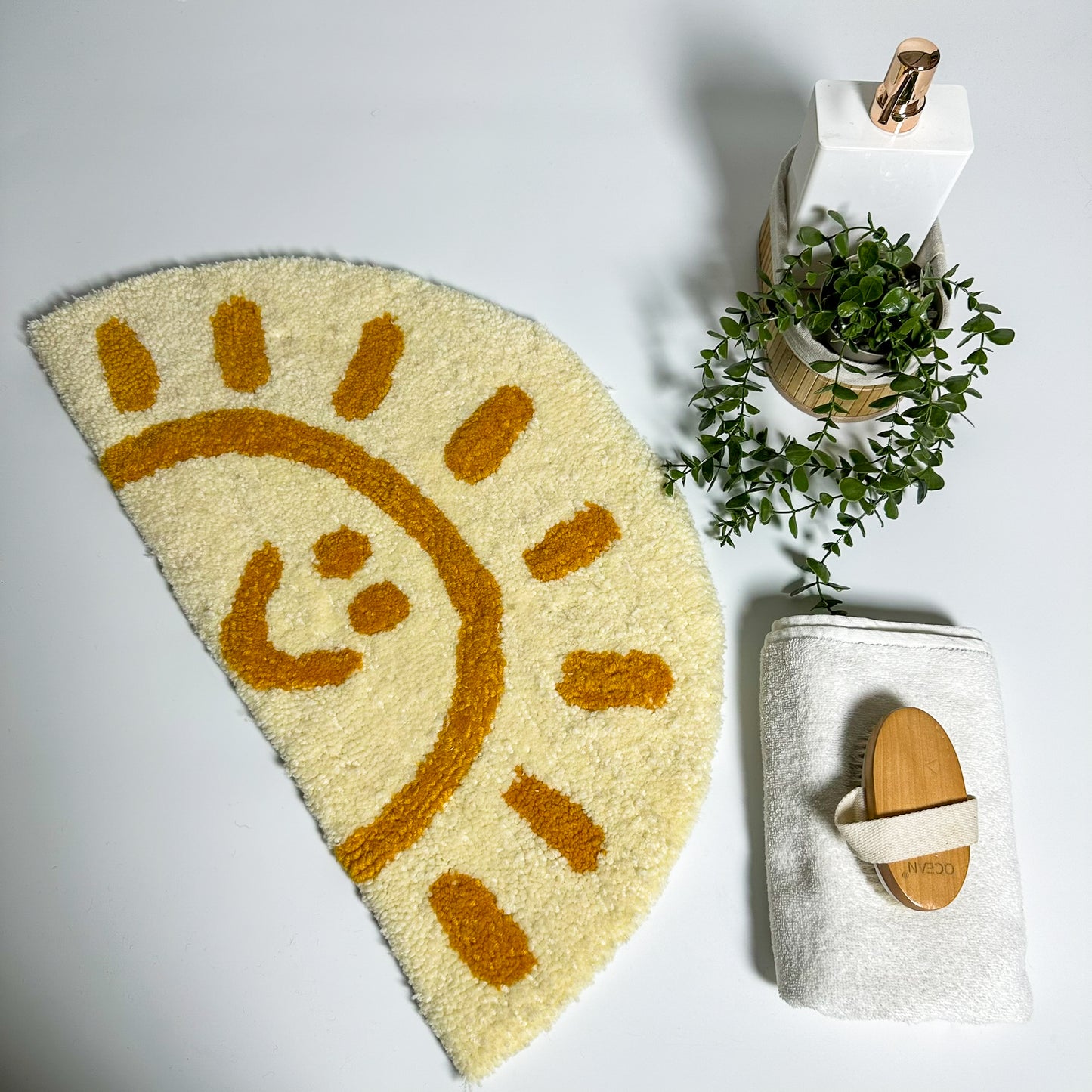Handmade Tufting Rug with Sun Design