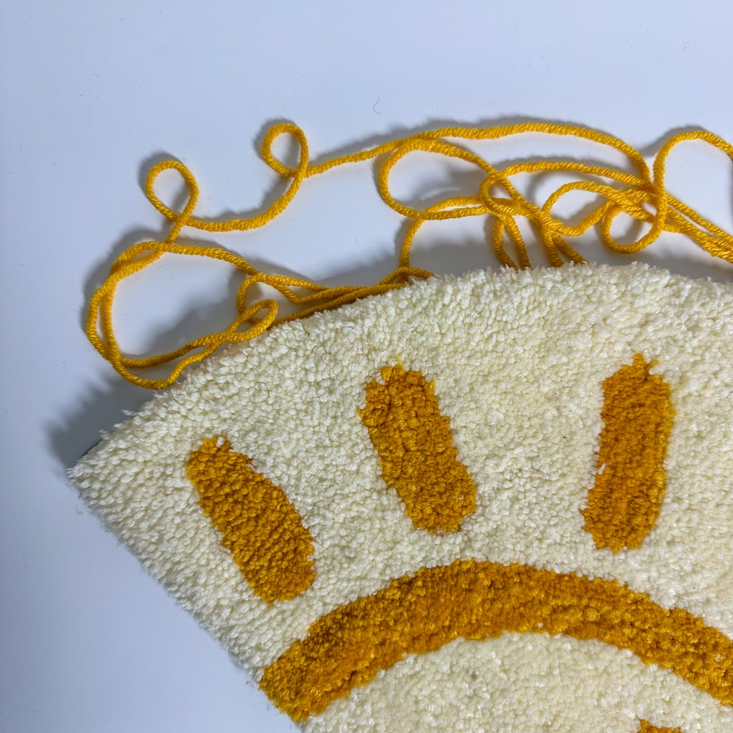 Handmade Tufting Rug with Sun Design