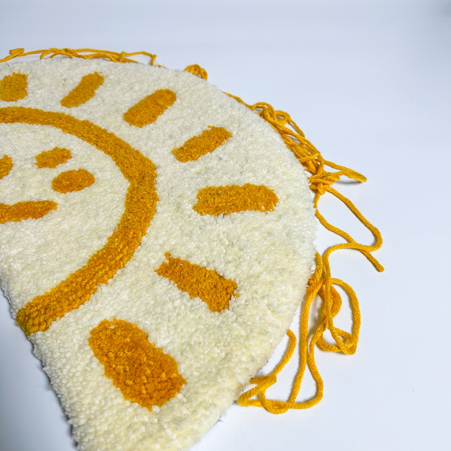 Handmade Tufting Rug with Sun Design