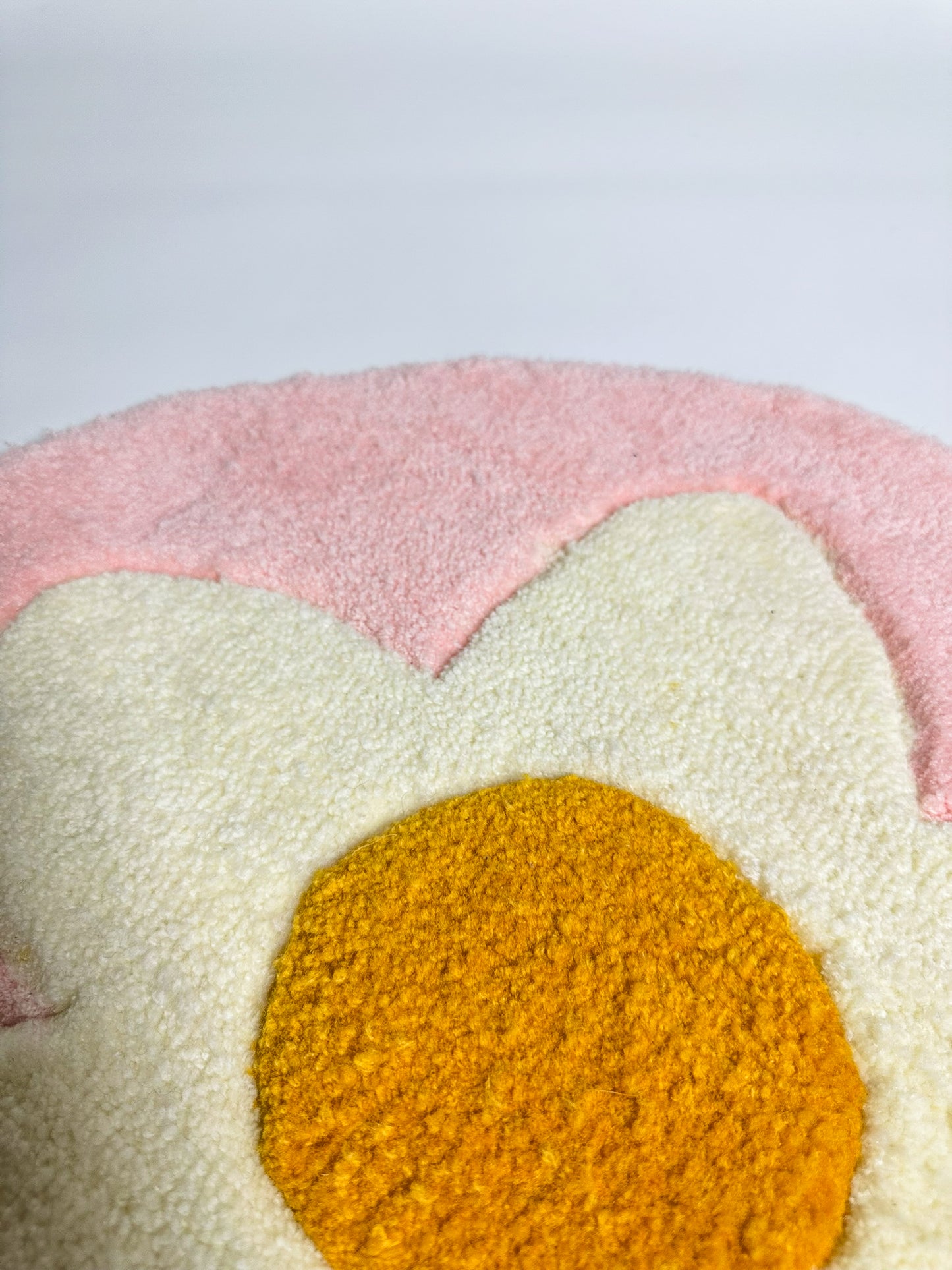 Blossom in Pink – Handmade Tufted Flower Rug