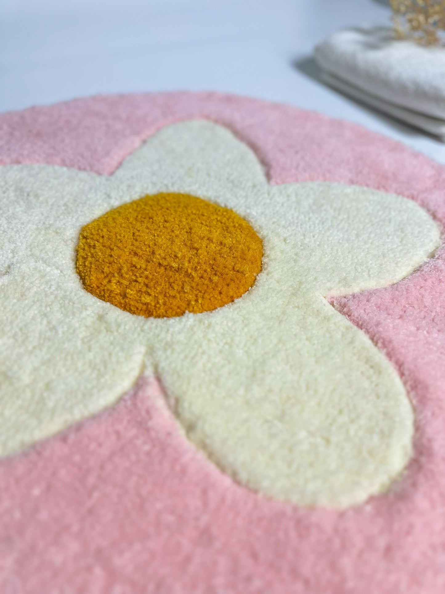Blossom in Pink – Handmade Tufted Flower Rug