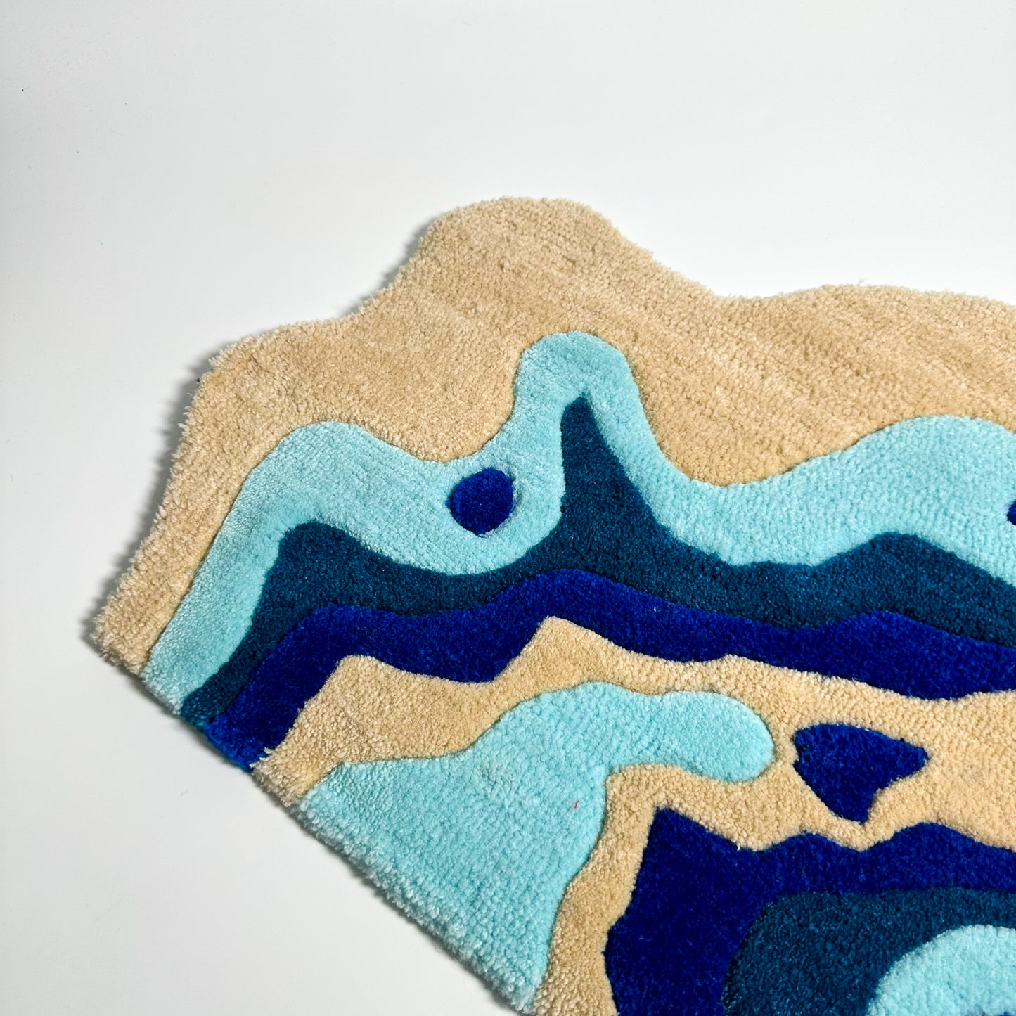 Handmade Blue Lava Patterned Tufted Rug
