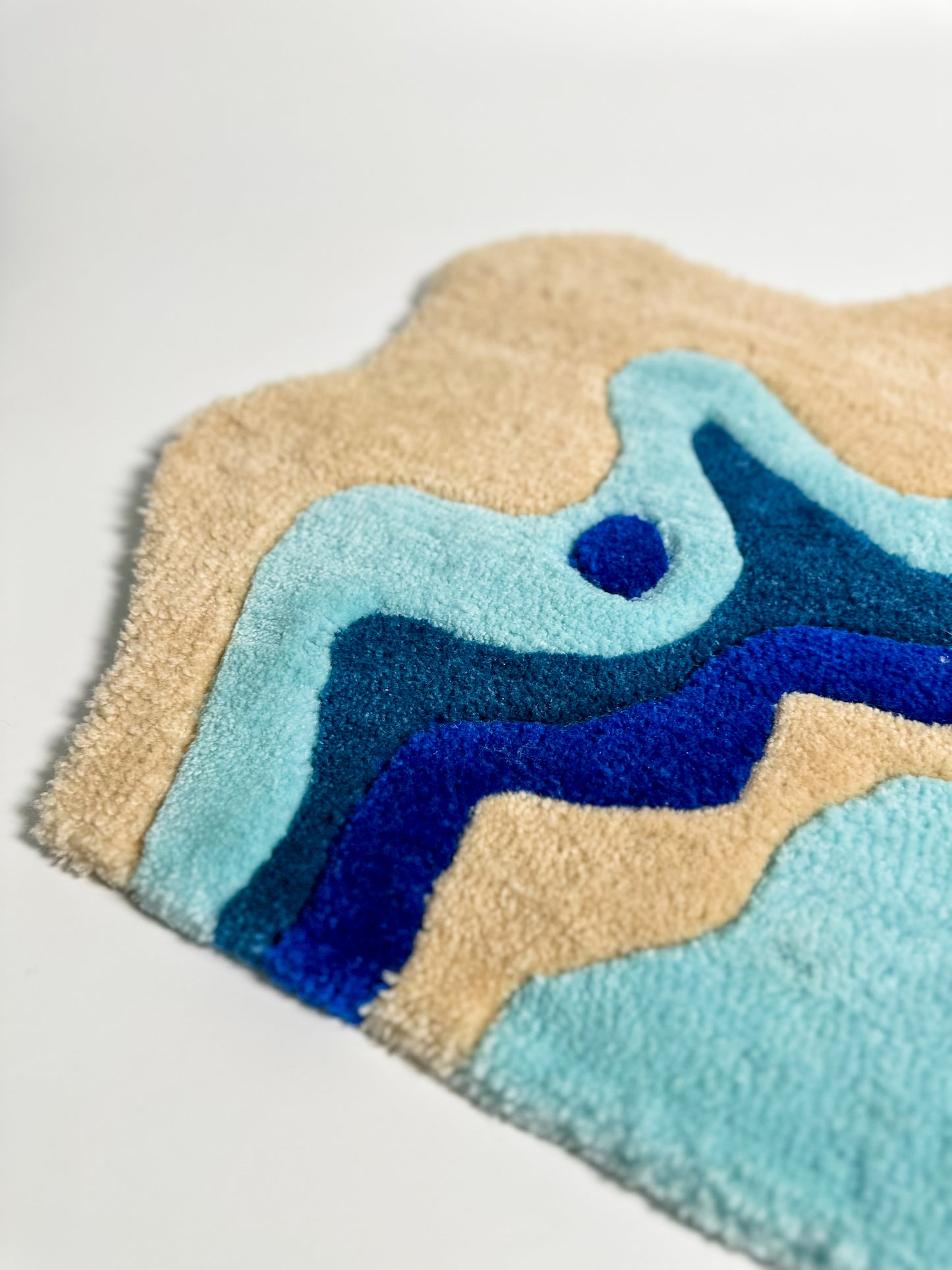 Handmade Blue Lava Patterned Tufted Rug