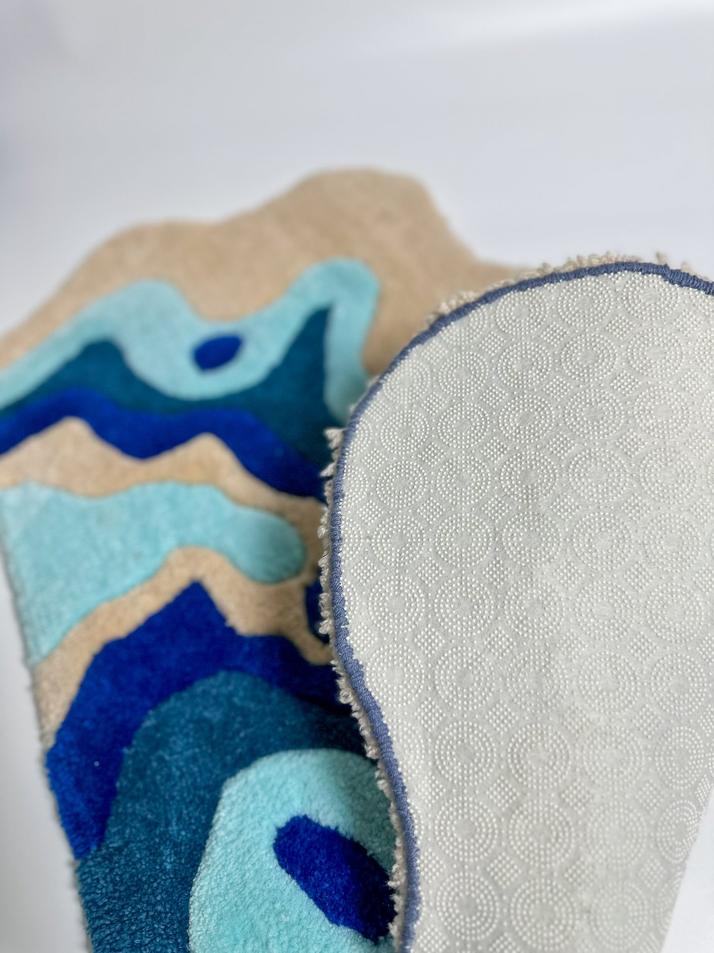 Handmade Blue Lava Patterned Tufted Rug